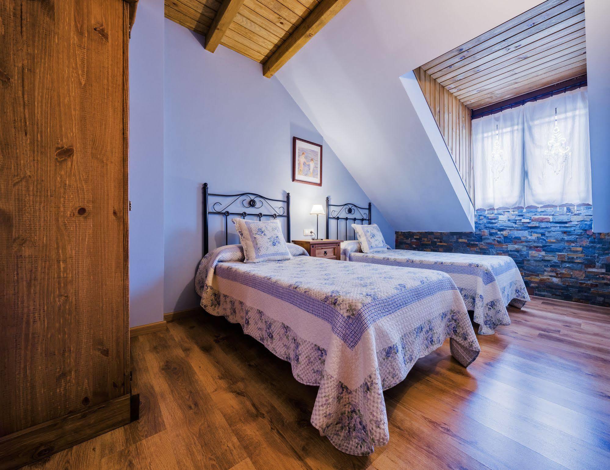 Apartamentos Rurales L'Abiseu Caboalles de Abajo Dış mekan fotoğraf